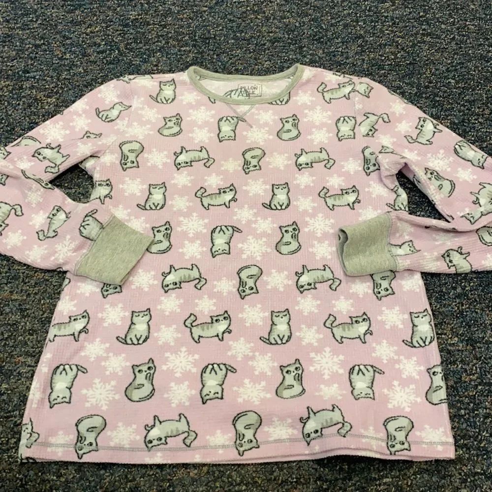 Pillow Talk Cat Pajama top sz. S